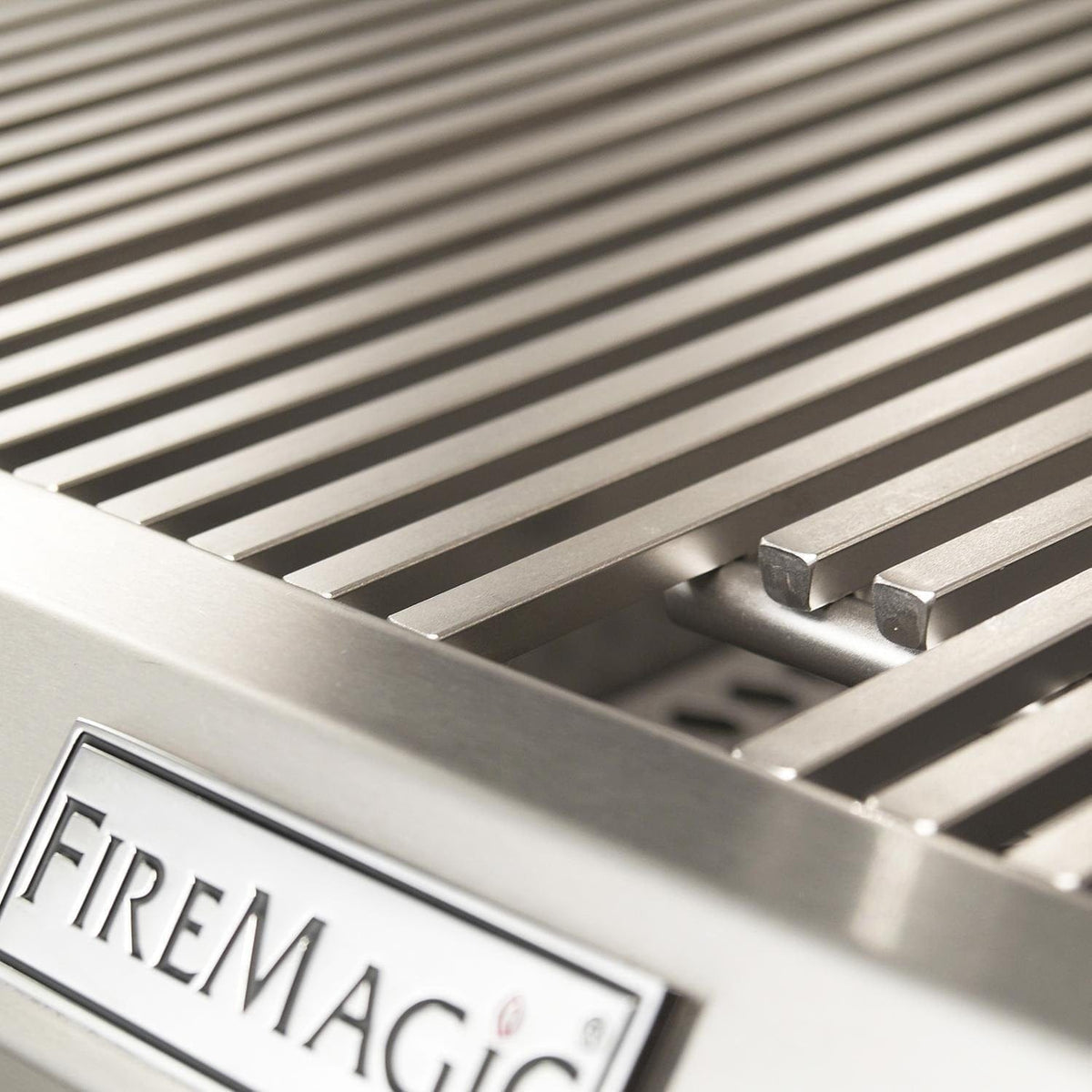 Firemagic Grills Fire Magic Choice C430S 24-Inch Gas Grill With Analog Thermometer On Patio Post - C430S-RT1-P6