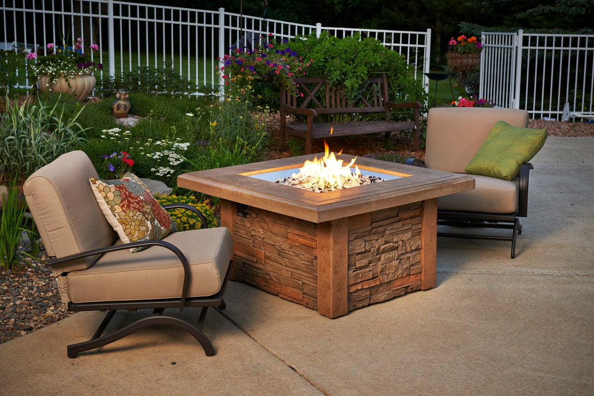 The Outdoor Great Room Fire Features The Outdoor GreatRoom Sierra Square Gas Fire Pit Table / SIERRA-2424