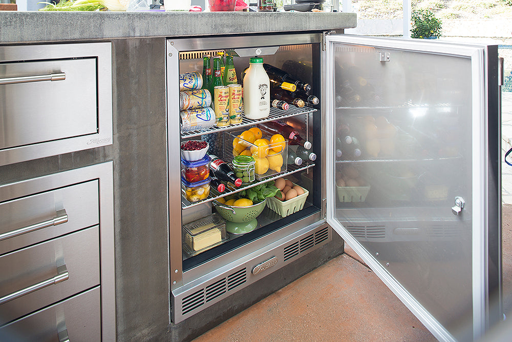  The Alfresco one door refrigerator is designed to give you optimal space, consitent temperature, and easily converts into a Keggerator.
