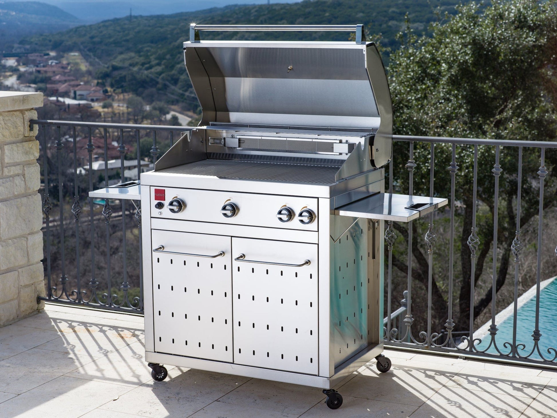 Fuego Grills Fuego F36S-Pro All 304SS Gas Grill w/ Lights & Rear Burner | F36S-Pro/F36S-Pro-NG