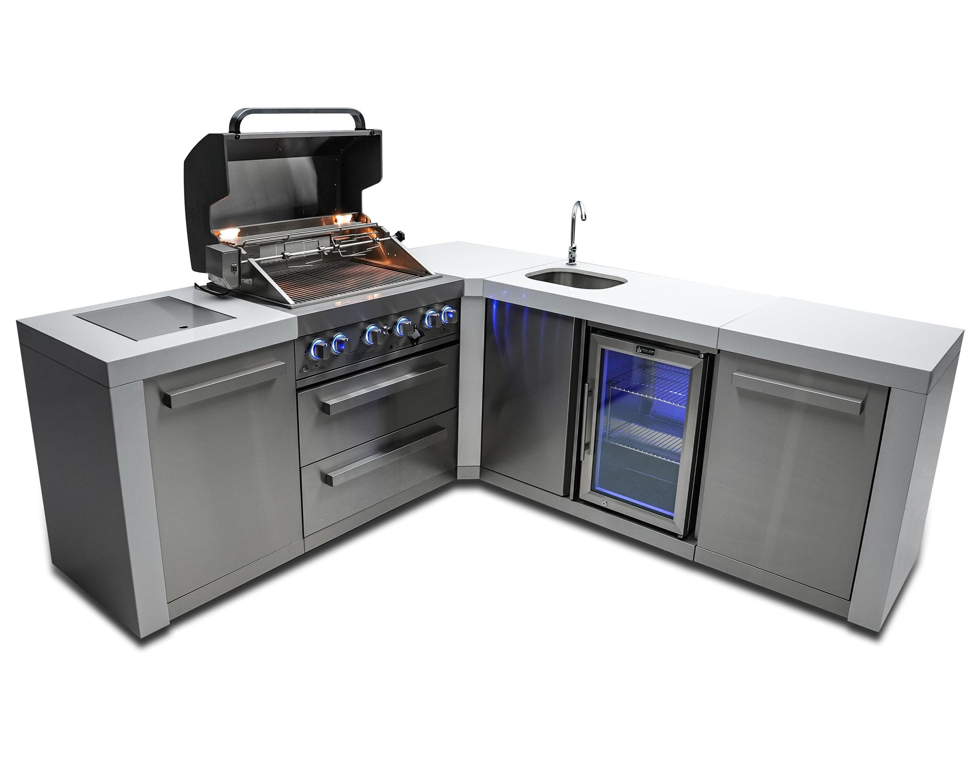 Mont Alpi Islands Mont Alpi 400 Deluxe Island with Beverage Center + 90 Degree Corner / 4-Burner Grill, 2 Infrared Burners, Stainless Steel, Sink, Fridge / MAi400-D90BEV