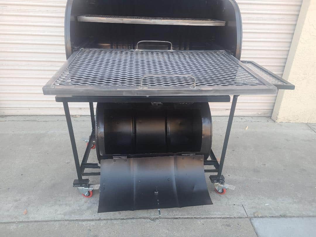 Moss Grills Grills Moss Vertical Single Barrel Smoker - with Lower Firebox / #108