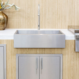 Summerset Accessories Summerset 32" Farmhouse Sink w/Pull Down Faucet | SNK-32FH-P