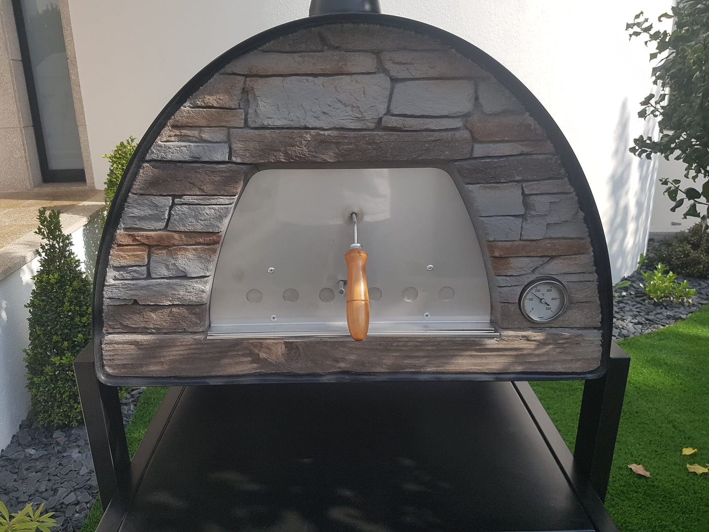Authentic Pizza Ovens 'Maximus Mobile' BLACK Portable Wood-Fired Pizza Oven  / Handmade, Stacked Stone, Bake, Roast / MAXB