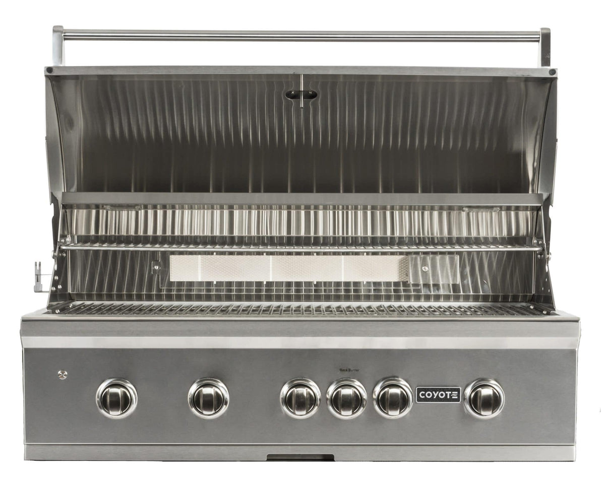 Coyote Grills Coyote S-Series Pro Package: 42-Inch Built-In Liquid Propane or Natural Gas Grill – PRO42SRLP, PRO42SRNG
