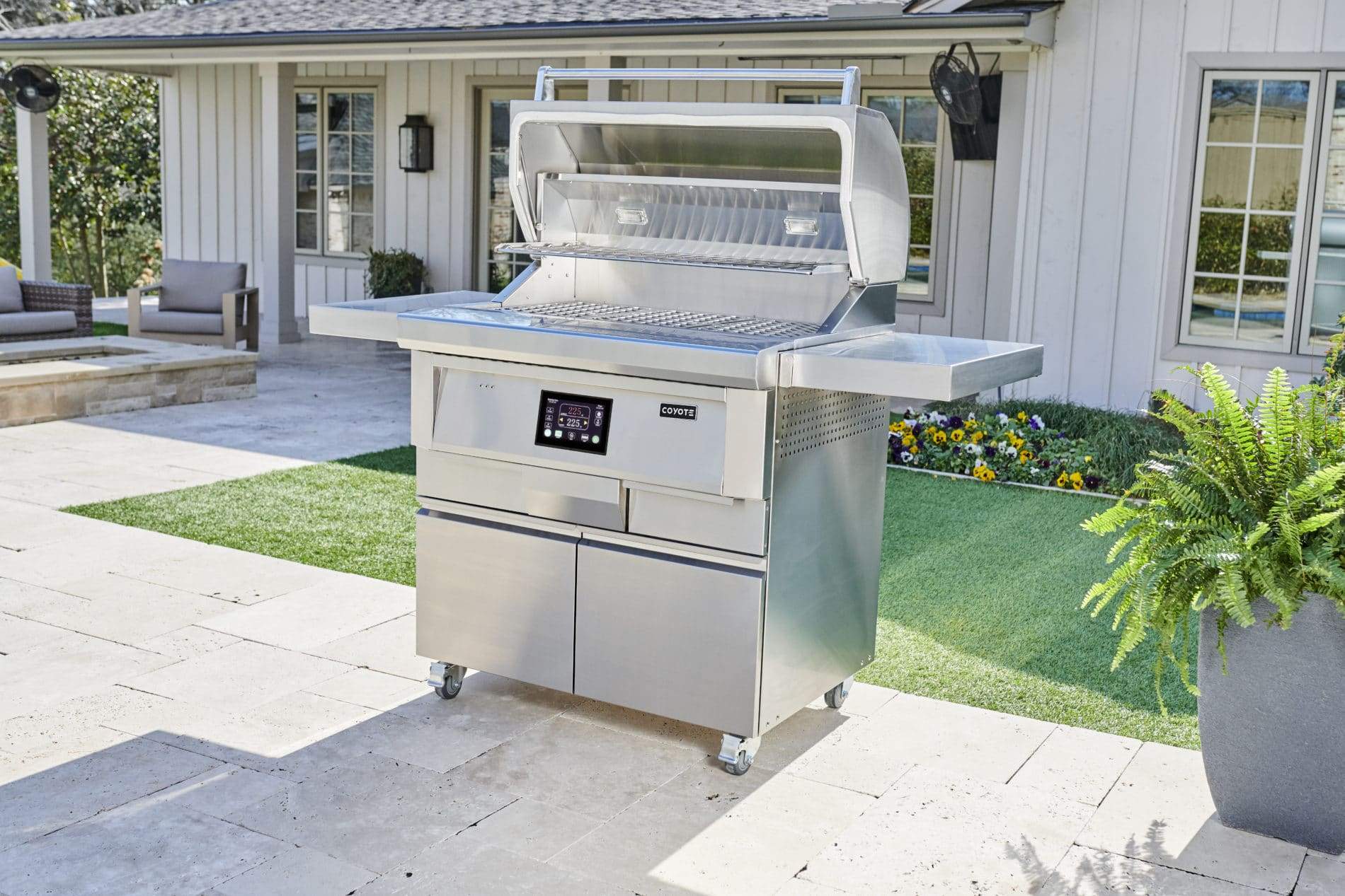 Coyote 36" Freestanding Cart Pellet Grill / C1P36-FS | OutdoorKitchenPro