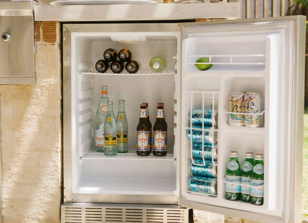 Coyote Refrigeration + Cooling Coyote Outdoor Refrigerator, 22&quot; CBIR