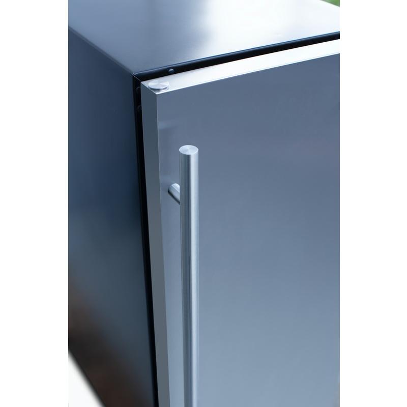 Summerset Refrigeration + Cooling Summerset 15" 3.2C Outdoor Rated Refrigerator SSRFR-15S