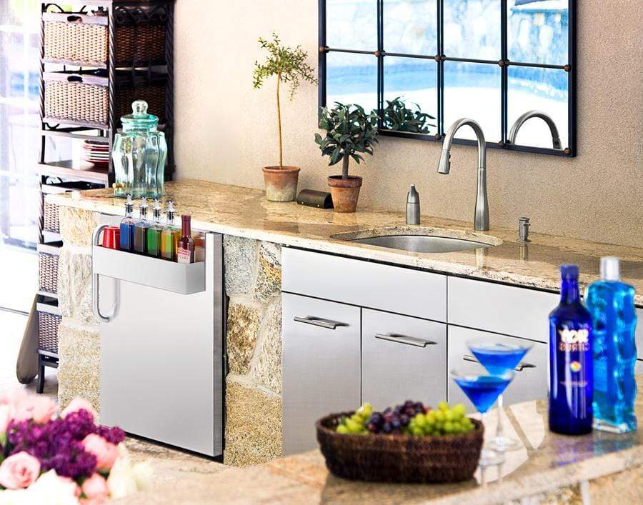 Summit Refrigeration + Cooling Summit 24" Wide Commercial Outdoor All-Refrigerator for Built-In or Freestanding Use, with Removable Speed Rail, Automatic Defrost, Lock, and Complete Stainless Steel Exterior / SPR7BOSSTSR