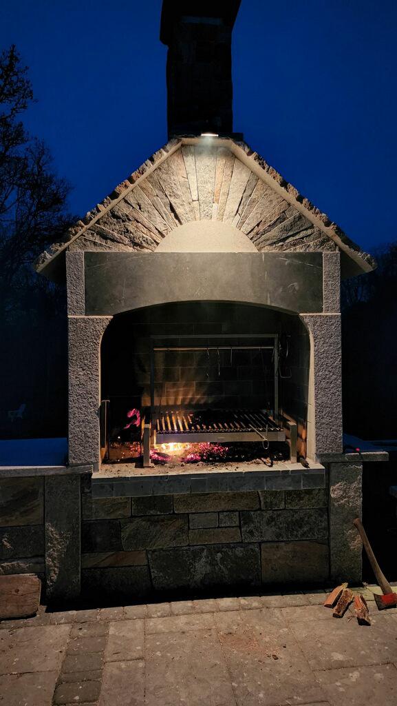 Tagwood Grills Tagwood BBQ Insert Style Argentine Santa Maria Wood Fire & Charcoal Built-in Grill | BBQ09SS