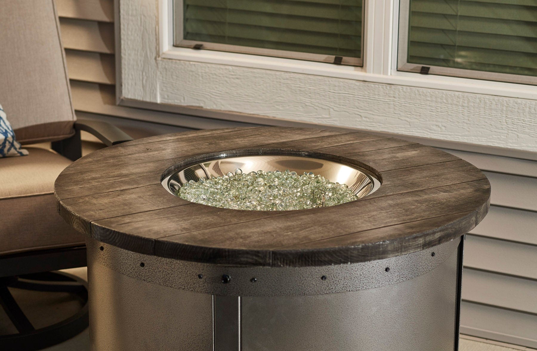 The Outdoor Great Room Fire Features The Outdoor GreatRoom Edison Round Gas Fire Pit Table / ED-20
