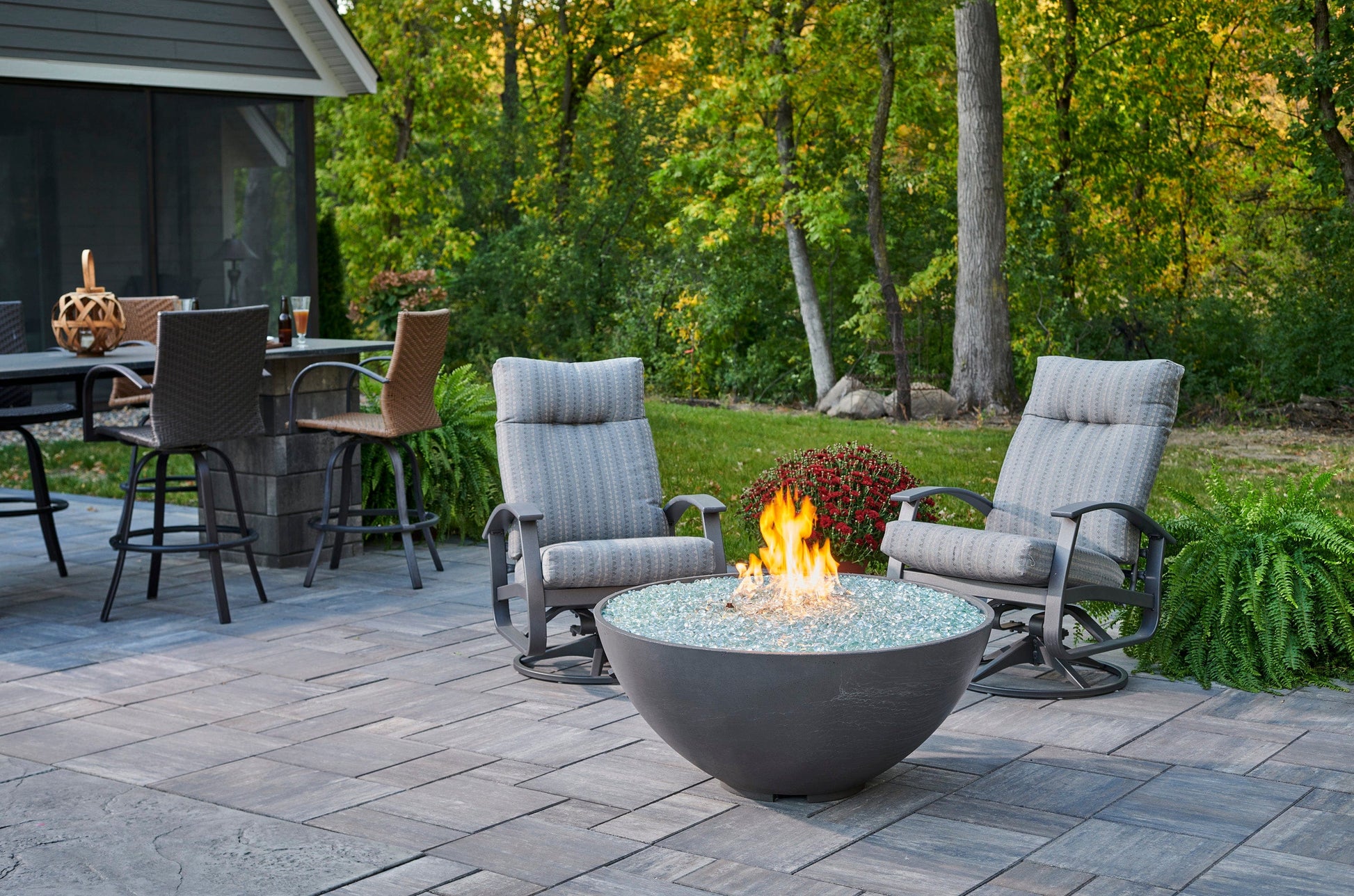 The Outdoor Great Room Fire Features The Outdoor GreatRoom Natural Grey, White, or Midnight Mist Cove Edge 42" Round Gas Fire Pit Bowl / CV-30E, CV-30EMM, CV-30EWHT