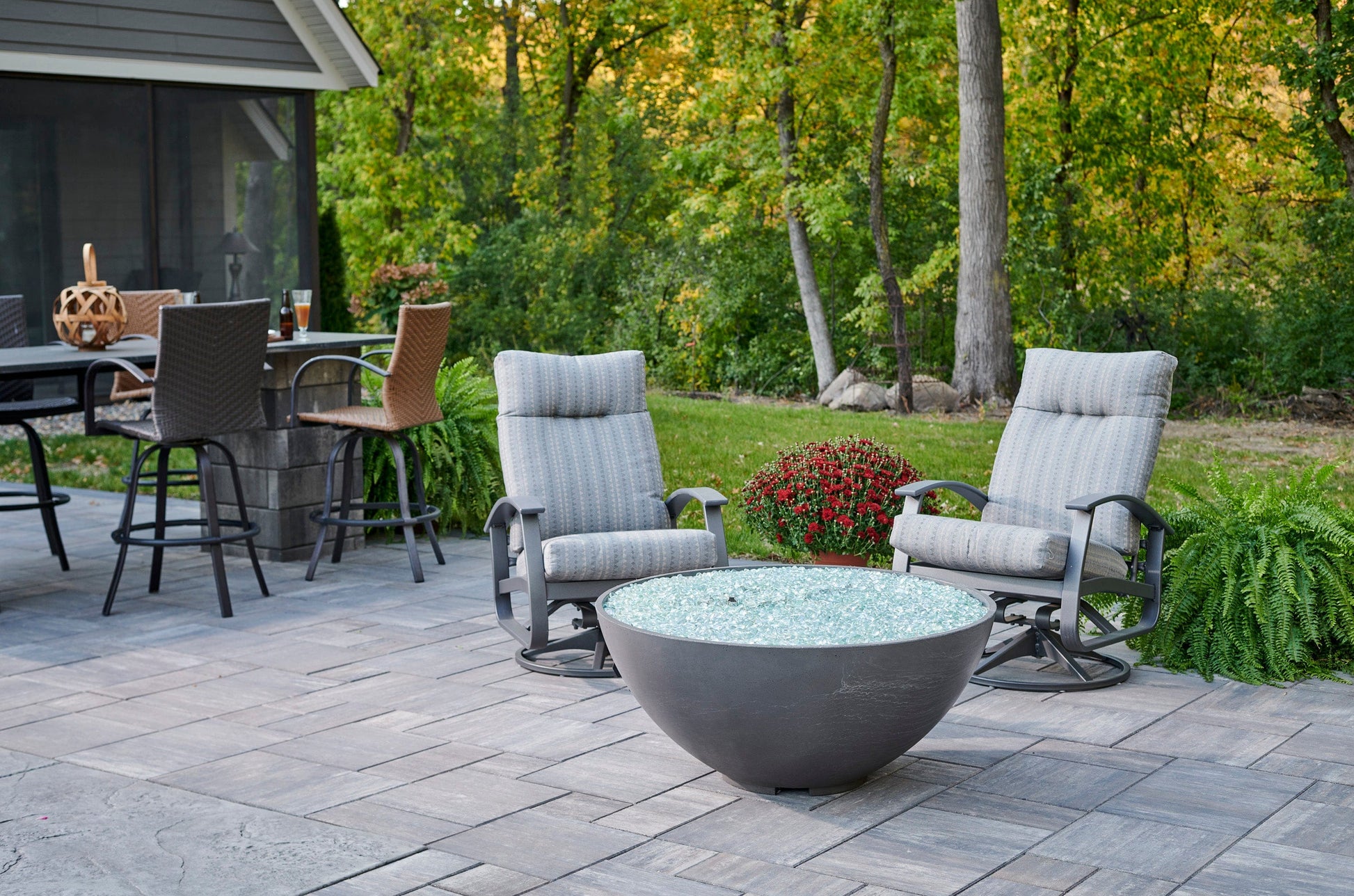The Outdoor Great Room Fire Features The Outdoor GreatRoom Natural Grey, White, or Midnight Mist Cove Edge 42" Round Gas Fire Pit Bowl / CV-30E, CV-30EMM, CV-30EWHT