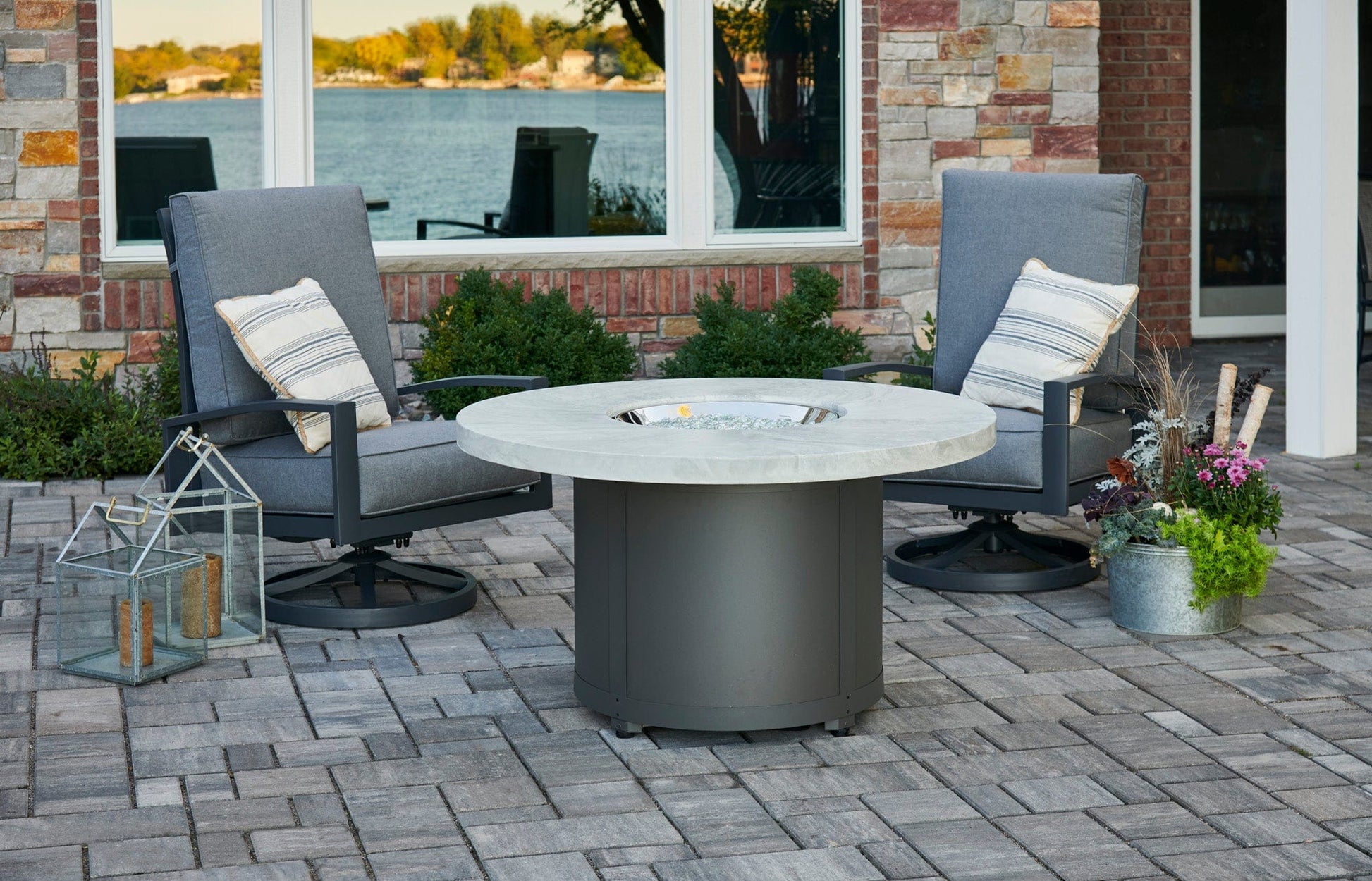 The Outdoor Great Room Fire Features The Outdoor GreatRoom White Onyx or Marbleized Noche Beacon Round Gas Fire Pit Table / BC-20-WO, BC-20-MNB
